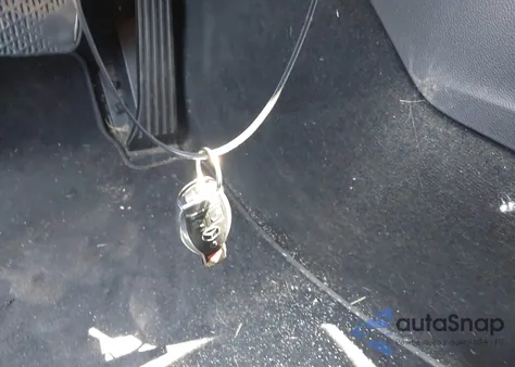 2013 Mercedes-Benz E 350 4Matic из США, поврежденный, VIN WDDHF8JB4DA724229